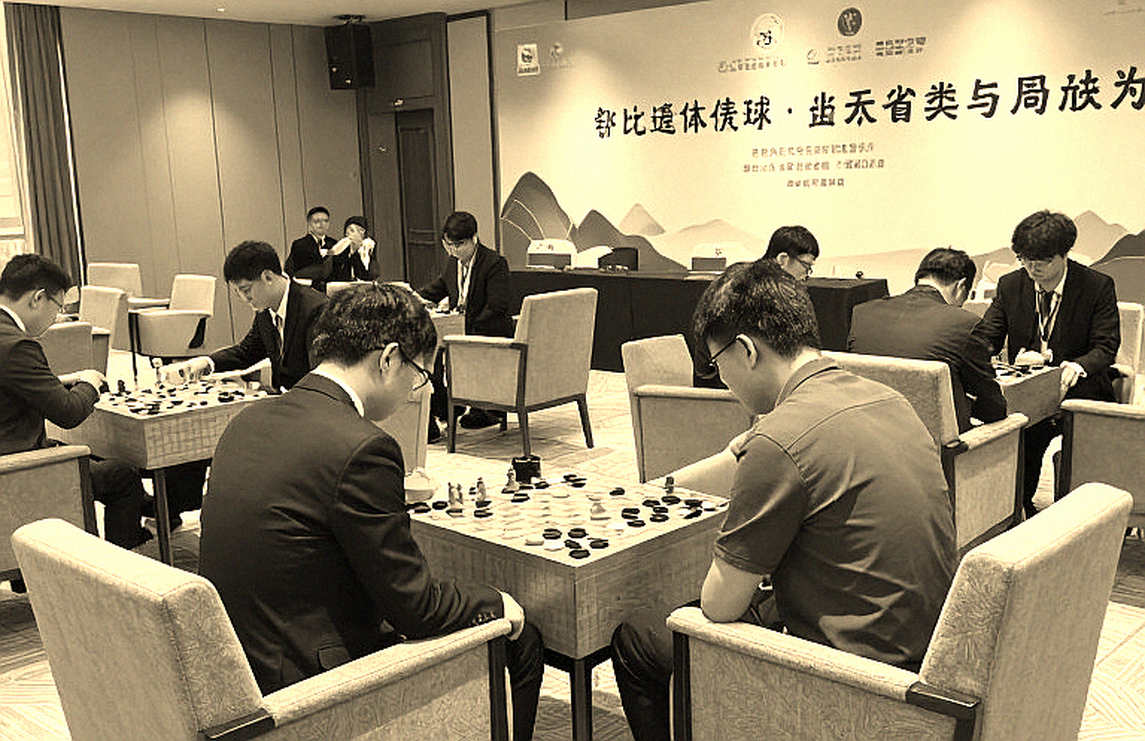 Thần đồng cờ vua 15 tuổi Thổ Nhĩ Kỳ Yagiz Kaan Erdogmus phá kỷ lục tuổi trẻ, Mamedyarov khen ngợi tham vọng 2900
