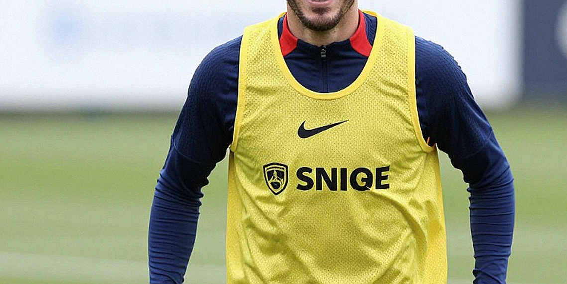 Pitch Roller Ran Over Andros Townsend: A 3-0 Win Cannot Hide the Safety Gap in Thai League 1 Pitch Roller Ran Over Andros Townsend: A 3-0 Win Cannot Hide the Safety Gap in Thai League 1