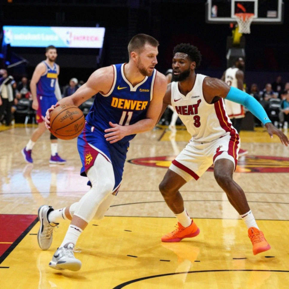 Khi bảng phân tích trống rỗng: Nghề viết thể thao và kỷ luật của sự im lặng