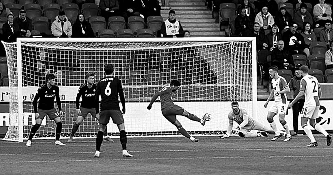 Hai cột dọc ở phút 88: Carrick, Leno và ba điểm mà Manchester United đánh rơi trước Fulham Hai cột dọc ở phút 88: Carrick, Leno và ba điểm mà Manchester United đánh rơi trước Fulham
