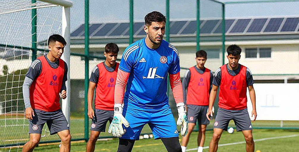 U16 Việt Nam 2-4 U16 Australia: Bốn bàn thua trong 38 phút và những lớp trầm tích cần gỡ
