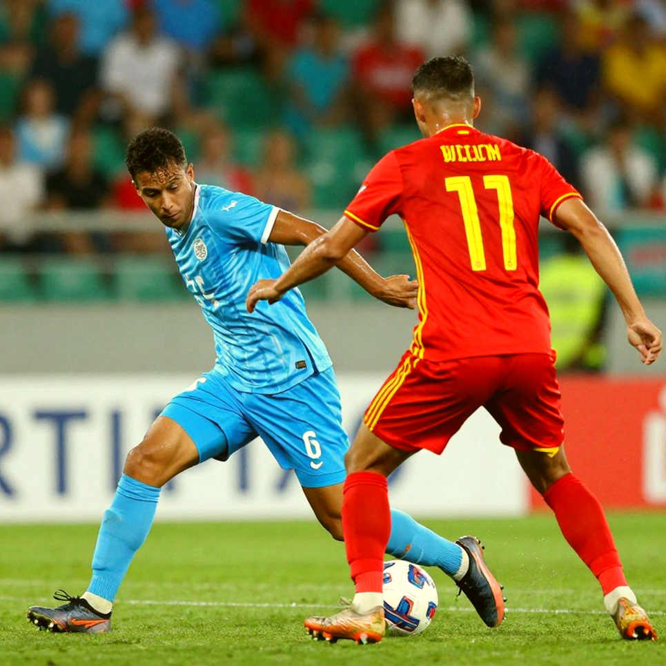 Việt Nam 0-2 Thái Lan: Trục tấn công gãy ở giữa sân, không phải ở vòng cấm